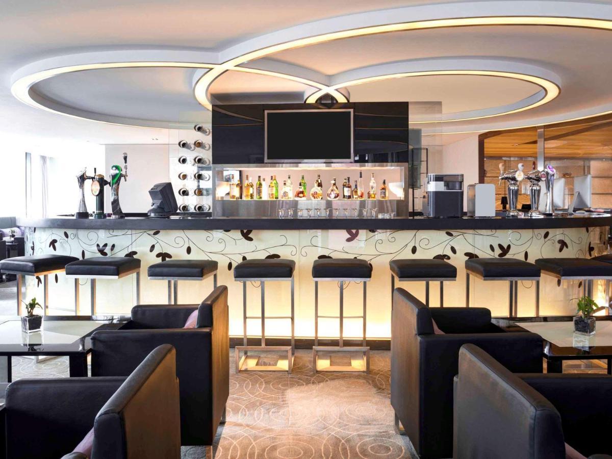 Novotel Nathan Road Kowloon Гонконг Экстерьер фото