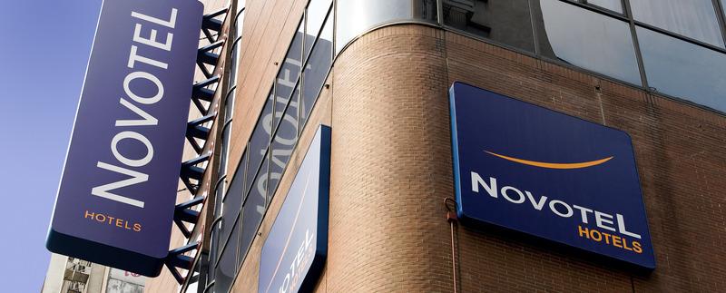 Novotel Nathan Road Kowloon Гонконг Экстерьер фото