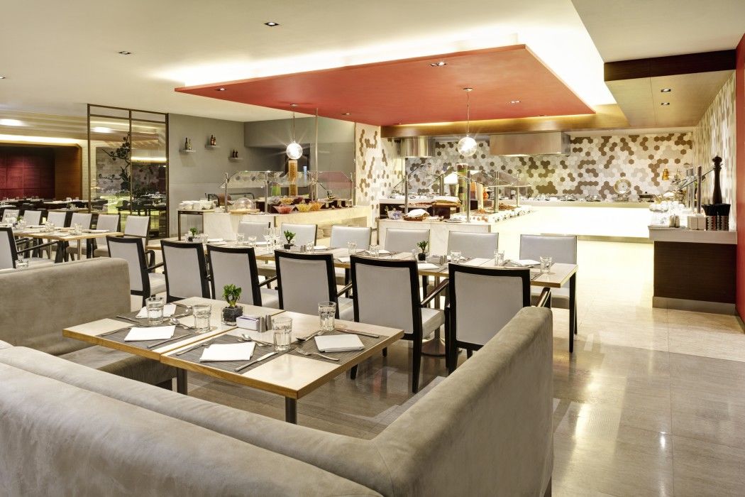 Novotel Nathan Road Kowloon Гонконг Экстерьер фото