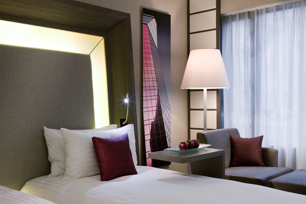 Novotel Nathan Road Kowloon Гонконг Экстерьер фото