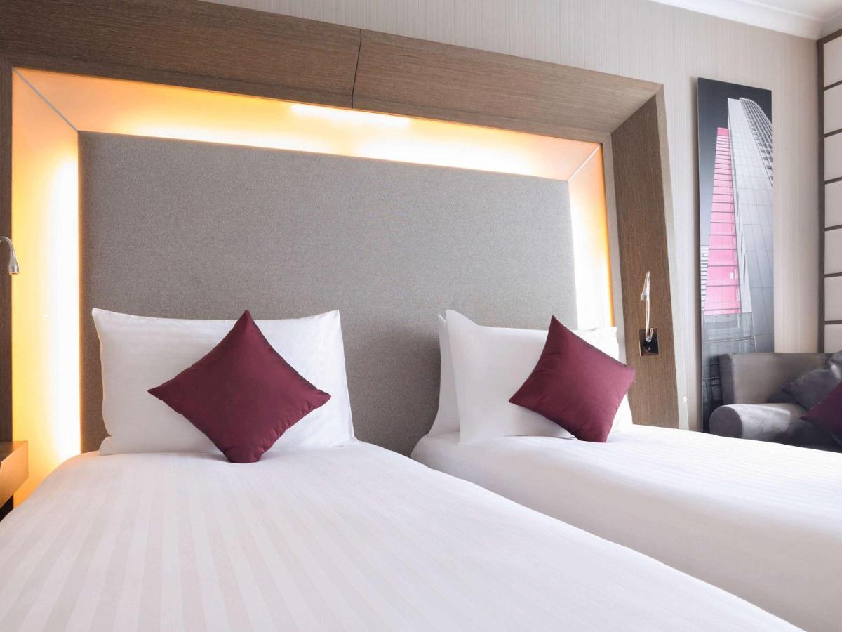 Novotel Nathan Road Kowloon Гонконг Экстерьер фото