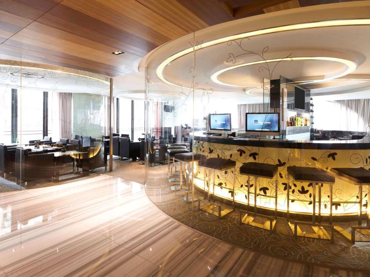 Novotel Nathan Road Kowloon Гонконг Экстерьер фото