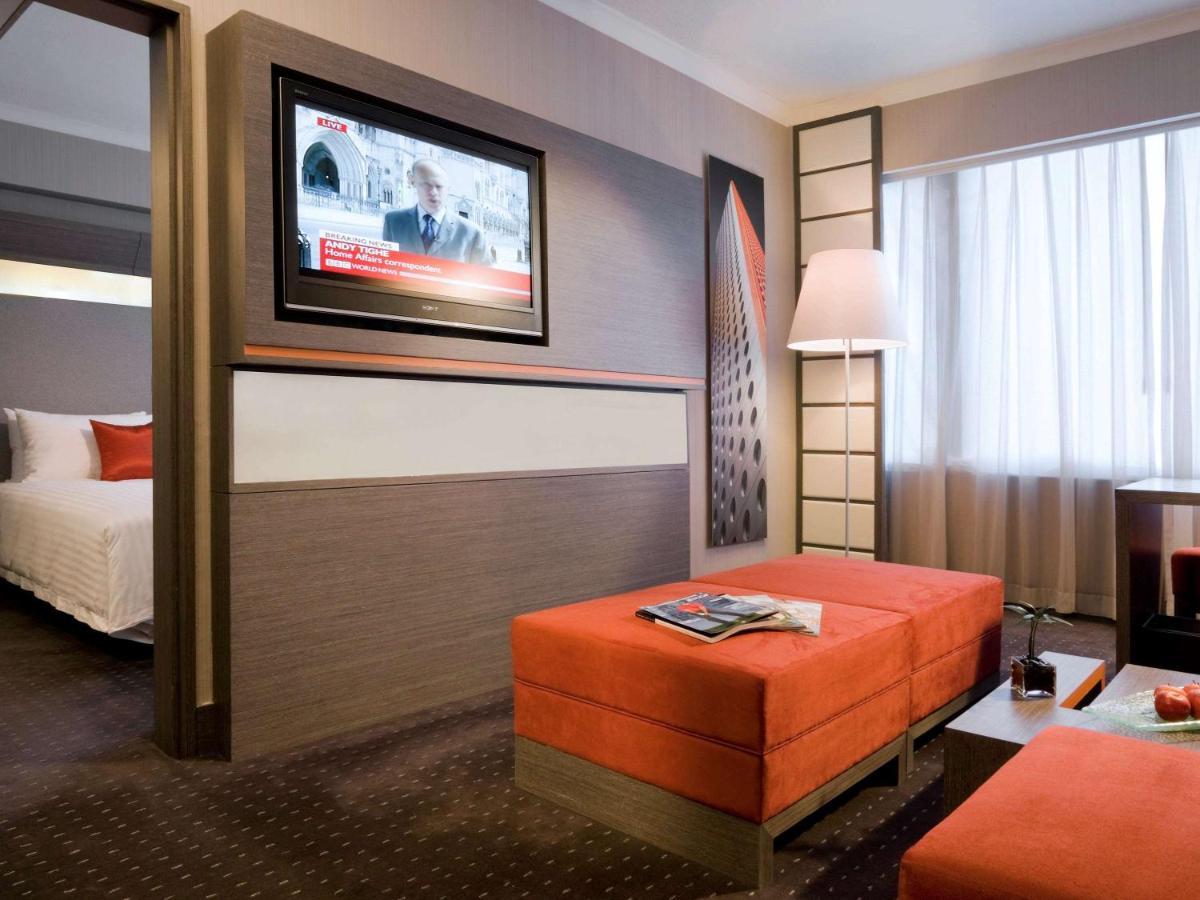 Novotel Nathan Road Kowloon Гонконг Экстерьер фото